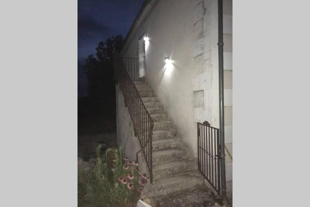 Logement Independant Le Poulailler Proche Guedelon Treigny Luaran gambar