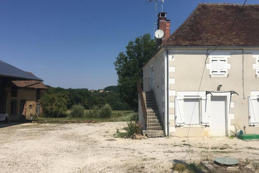 Logement Independant Le Poulailler Proche Guedelon Treigny Luaran gambar